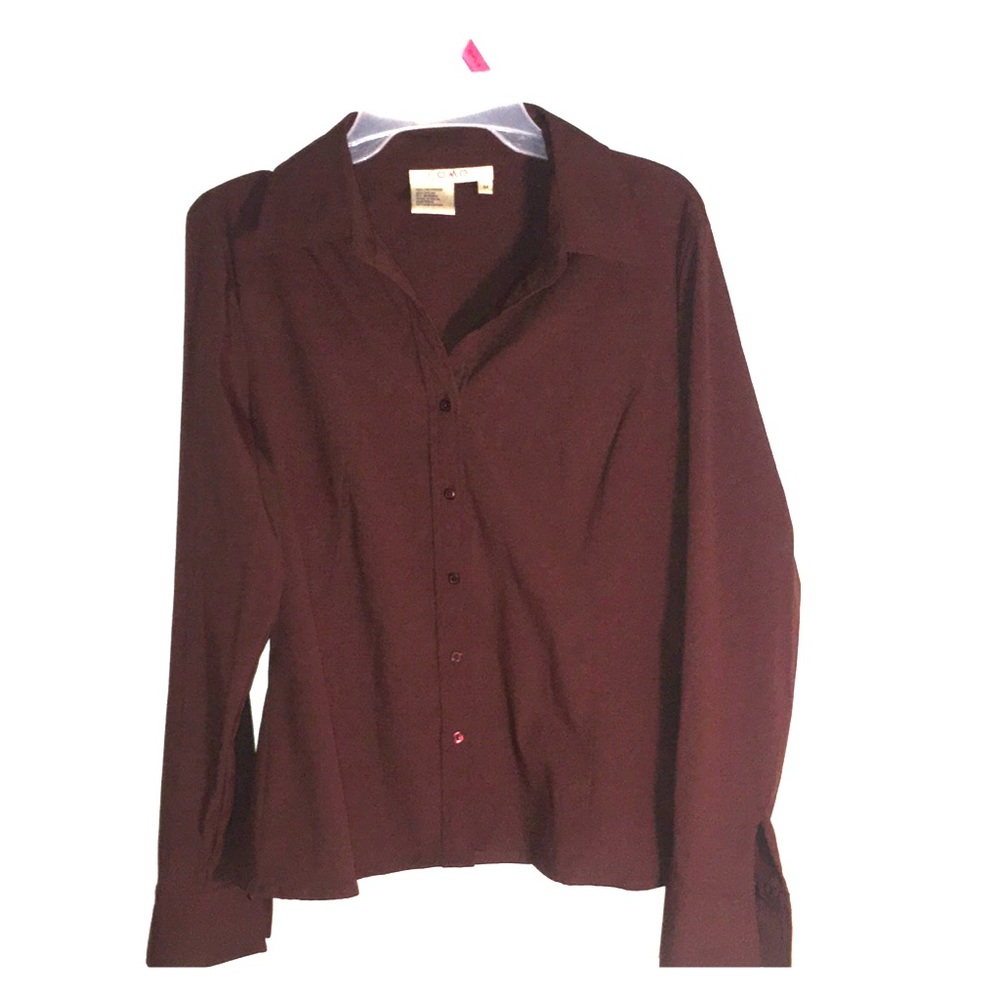 COMO button down